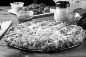 Cheesy Chicken Garlic Bread
