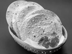 Fried Papad (1 Pc)