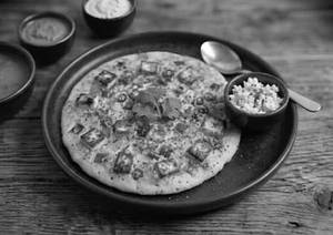 Paneer Uttapam