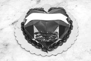 Pinata Cake Heart Shape [1 kg]