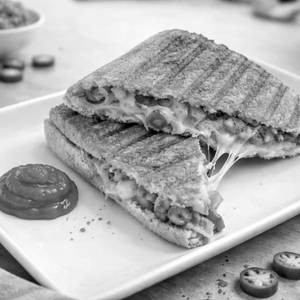 Cheese Chilli Grill Sandwich