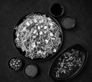 Paneer Manchurian Noodles + Gravy