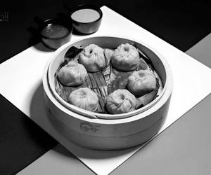 Classic Veg Steamed Momos