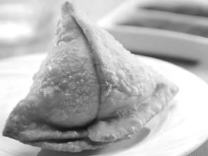Samosa (1 Pc) (1 Pc)