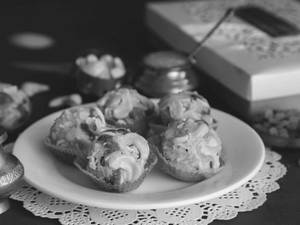 Dryfruit laddu