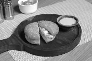 Paneer tikka burger