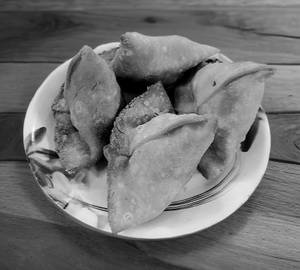 Samosa 4 Piece