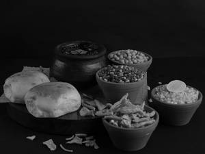 Schezwan Misal Pav