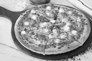 Paneer capsicum pizza