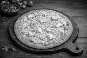 Sweet corn paneer pizza
