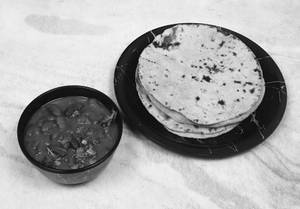 Rajma with 4 roti