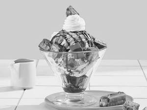 Snickers Sundae