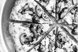 Mushroom Pizza