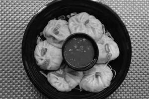 Paneer Tikka Momos [6 Pieces]