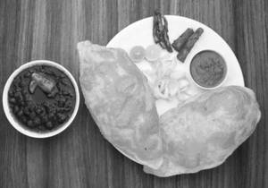 Chole Bhature [2 Bhatura]
