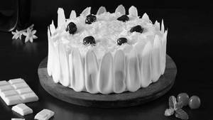 White Forest Premium Cake