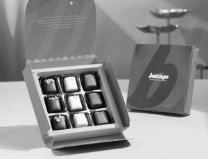Assorted Chocolate Praline Box ( Set of 9)