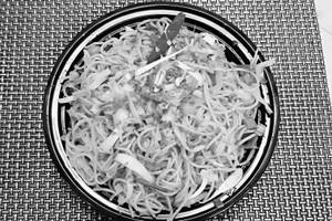 Veg Chilli Garlic Noodles