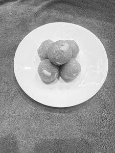 Motichoor Laddu