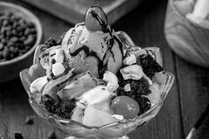 Gadbad Sundae