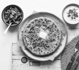 Aloo Paratha With Achaar {Combo}