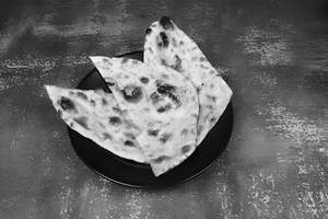 BUTTER NAAN.