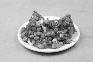 Chole samosa