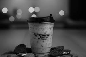 Chocolate oreo milkshake