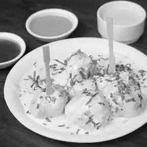 Paneer Gravy Momos