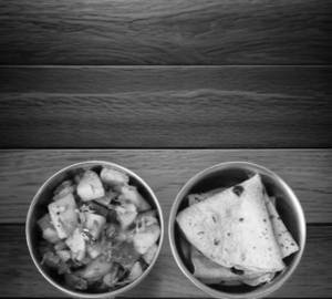 Jeera Aloo + Roti (4)