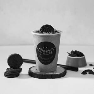 Chocolate oreo thickshake