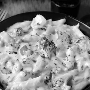 Creamy White Sauce Pasta