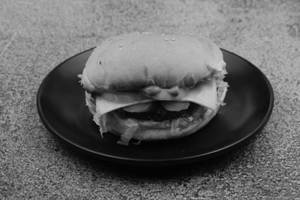 Cheesy paneer burger