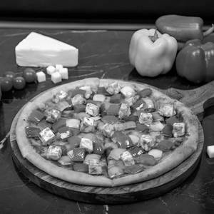 Paneer Tikka Supreme Pizza