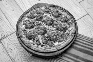 Tandoori pizza