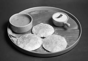 Ghee Podi Idli (2 Pcs)