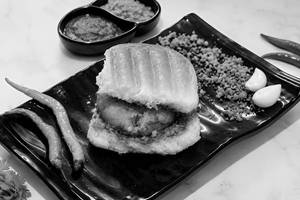 Grilled Butter Vada Pav