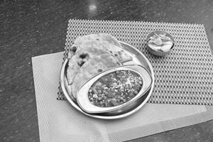 Matar Paneer with 2 Butter Roti