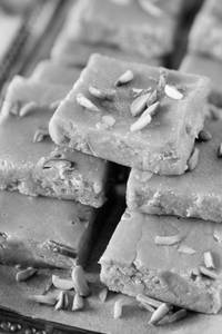Besan Burfi