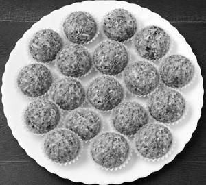 No Sugar Dryfruit Ladoo