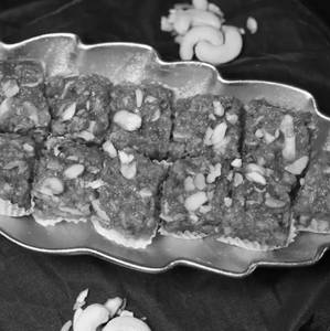 Dodha Burfi