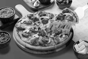 Mushroom Chicken Pizza
