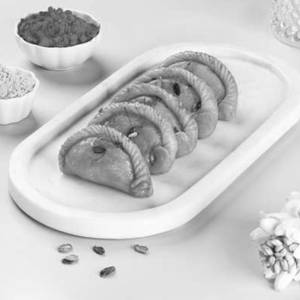 Refined Suji Gujiya