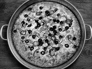 Paneer Deluxe Pizza