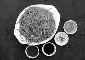 Egg Schezwan Hakka Noodles