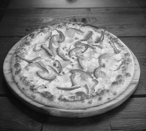 Onion And Capsicum Pizza