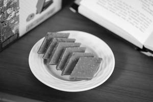 Anjeer Katli