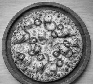 Paneer jalpeno capsicum Pizza 8 inches