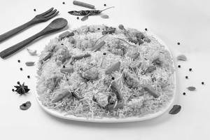 Lucknowi Veg Biryani Serves 4
