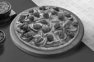 Dragonfire Paneer Thin Crust Pizza